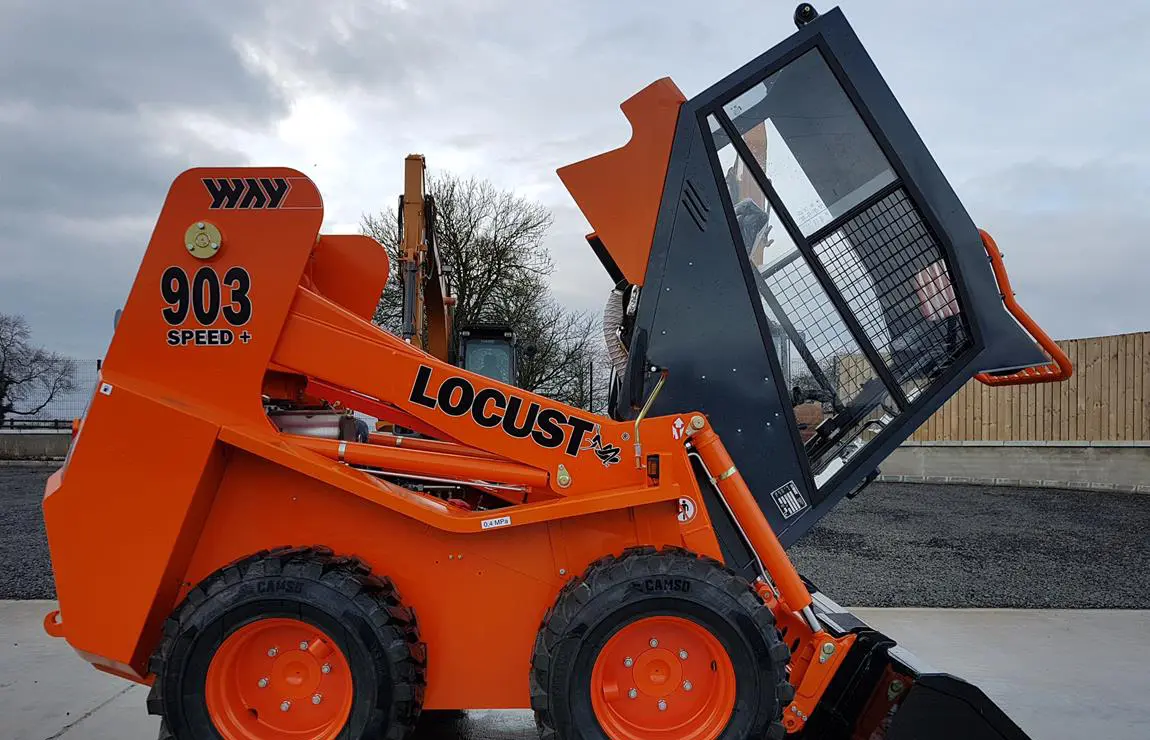 Мини-погрузчик LOCUST L903