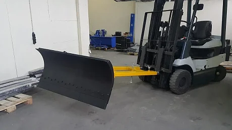 Отвал для уборки снега СО/в-1500 (крепление на вилы) картинка