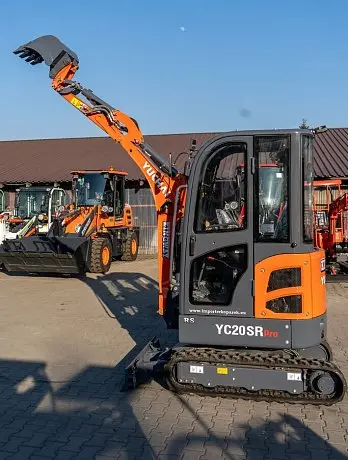 Миниэкскаватор Yuchai YC20 SR картинка