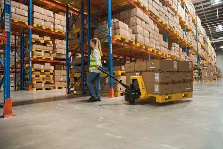 Тележка электрическая самоходная JHLIFT EPT 15H WB, 1500 кг, 1150 x 550 мм, с колесом баланса, Li-Ion с батареей 48V, 15 Ah картинка