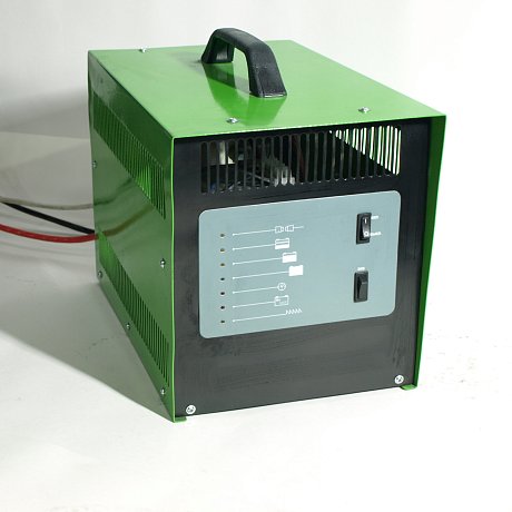 Однофазное зарядное устройство НЕПТУН (220В) GP-1F-24/30 для свинцово-кислотных АКБ картинка