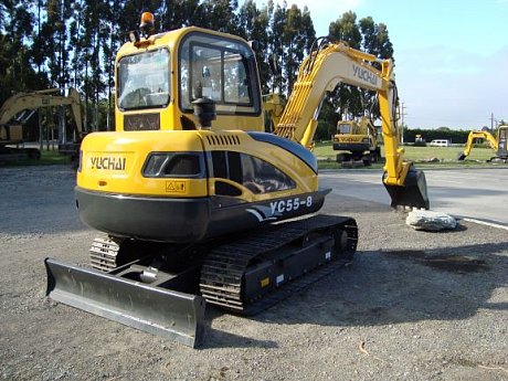 Миниэкскаватор Yuchai YC55-8 картинка
