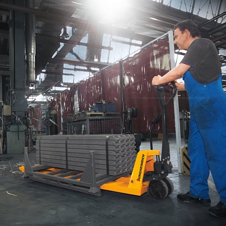 Гидравлическая тележка (рохля) Jungheinrich AM 30 V-BV, 3000 кг, 1220х550 мм, с полиуретановыми колесами картинка