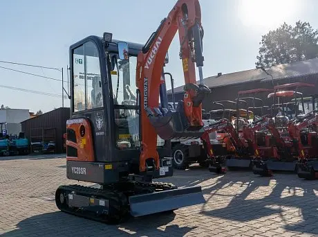 Миниэкскаватор Yuchai YC20 SR картинка