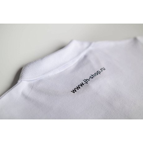 Футболка-поло мужская белая картинка