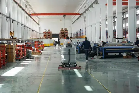 Поломоечная машина аккумуляторная с местом оператора Bennett Dragoon D100b с литиевой АКБ 210 а/ч картинка