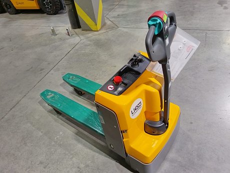 Тележка электрическая самоходная Jungheinrich EJE BA 115, 1500 кг, 1150 x 540 мм, Li-Ion с батареей 50 Ah картинка