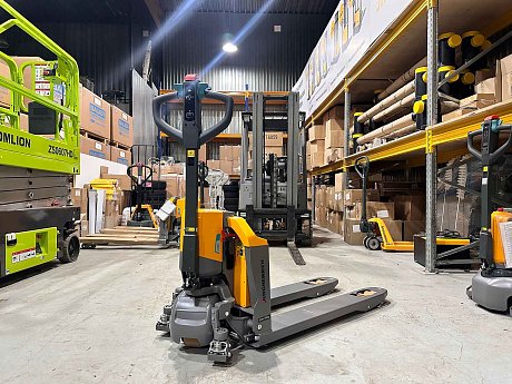 Тележка электрическая самоходная Jungheinrich PTE 15Q, Li-Ion с батареей 24V, 50Ah, 1500 кг, 1150 x 540 мм, с колесами баланса картинка