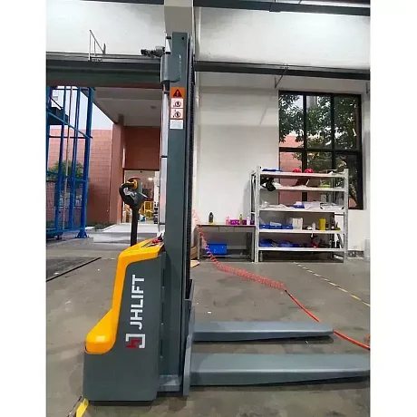 Штабелер электрический самоходный JHLIFT JHL15, 3000 мм, Li-Ion картинка