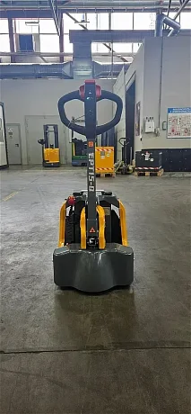 Тележка электрическая самоходная JHLIFT EPT 15-Q, 1500 кг, 1150 x 550 мм, Li-Ion с батареей 24V, 20 Ah картинка