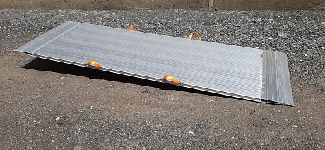 Перегрузочный мост 42.200.119.06, 2200 кг картинка