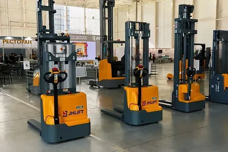 Штабелер электрический самоходный JHLIFT JHL15, 2000 мм, Li-Ion картинка