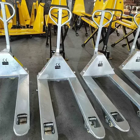 Оцинкованная гидравлическая тележка (рохля) JHLIFT WH-30G, 3000 кг, 1150х540 мм, с нейлоновыми колесами картинка