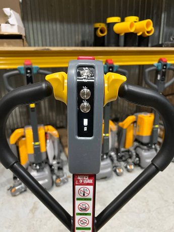 Тележка электрическая самоходная JHLIFT EPT15H-800L, 1500 кг, 800 x 550 мм, Li-Ion с батареей 48V, 15 Ah картинка