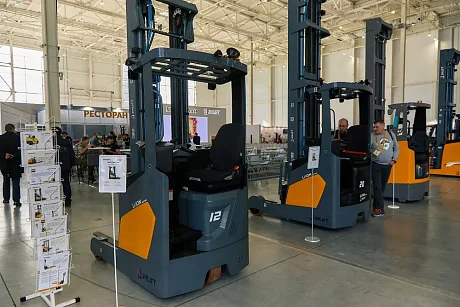 Ричтрак JHLIFT CQD 14-25 XC, 5000-13000 мм (интегрированная Li-Ion батарея) картинка