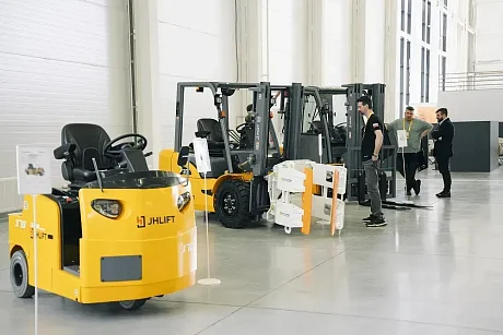 Электрический тягач JHLIFT QDD70 б/м 7 т картинка