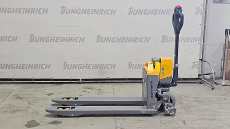 Тележка электрическая самоходная Jungheinrich PTE 15Q, Li-Ion с батареей 24V, 50Ah, 1500 кг, 1150 x 540 мм, с колесами баланса картинка