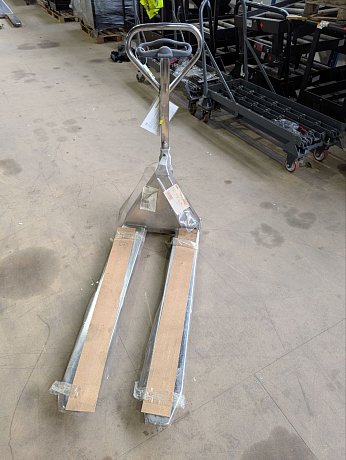 Гидравлическая тележка (рохля) из нержавеющей стали Jungheinrich AM I20 N-GN, 2000 кг, 1140х520 мм, с нейлоновыми колесами картинка