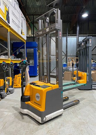 Штабелер электрический самоходный Jungheinrich EJC BA 113, h3 2900 мм, Li-Ion картинка