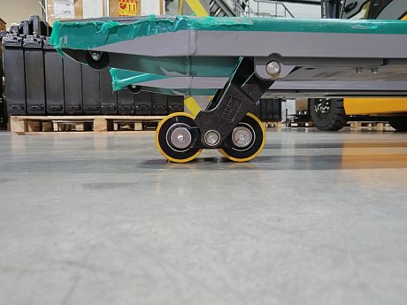 Тележка электрическая самоходная Jungheinrich EJE BA 115, 1500 кг, 1150 x 540 мм, Li-Ion с батареей 50 Ah картинка