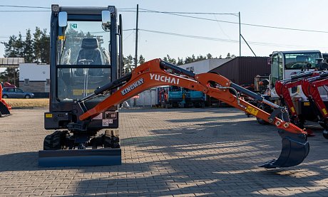 Миниэкскаватор Yuchai YC20 SR картинка