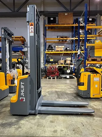 Штабелер электрический самоходный JHLIFT JHL12, 3000 мм, Li-Ion картинка
