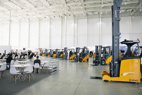 Ричтрак JHLIFT CQD 16 premium, 10500 мм, АКБ свинцово-кислотная картинка