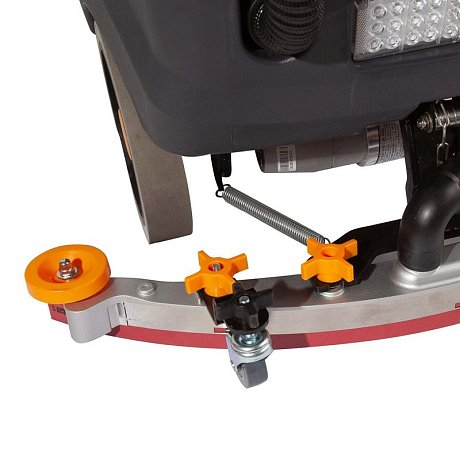 Поломоечная машина с местом оператора Chancee K68 с литиевым АКБ (150 а/ч) картинка