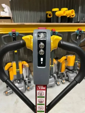 Тележка электрическая самоходная JHLIFT EPT20H-800L, 2000 кг, 800 x 550 мм, Li-Ion с батареей 48V, 15 Ah картинка