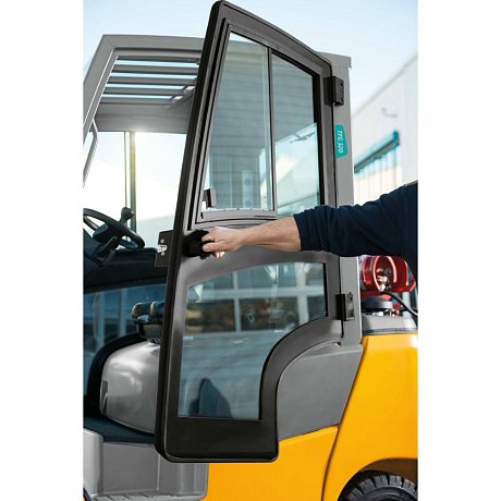Газовый погрузчик Jungheinrich TFG 320 картинка