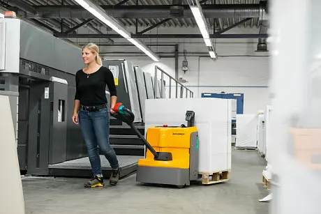 Тележка электрическая самоходная Jungheinrich EJE BA 115, 1500 кг, 1150 x 540 мм, с весами, Li-Ion с батареей 50 Ah картинка
