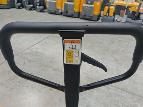 Гидравлическая тележка (рохля) JHLIFT BF25-H, 2500 кг, 1150х550 мм, усилен., с резиновыми колесами картинка