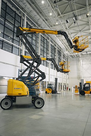 Электрический коленчатый подъемник ZOOMLION ZA14NJE-Li, р/в 16000 мм, г/п 230 кг  картинка