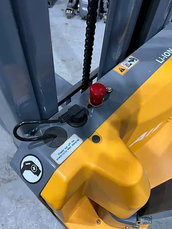 Штабелер электрический самоходный JHLIFT CDD12, 2700 мм, Li-Ion картинка