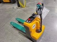 Тележка электрическая самоходная Jungheinrich EJE BA 115, 1500 кг, 1150 x 540 мм, Li-Ion с батареей 50 Ah