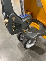 Гидравлическая тележка (рохля) Jungheinrich AM 22 SH/NH C-GV, 2200 кг, 1150х520 мм, с резиновыми колесами