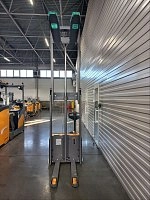 Штабелер электрический самоходный Jungheinrich EJC BA 113, h3 2900 мм, Li-Ion