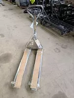 Гидравлическая тележка (рохля) из нержавеющей стали Jungheinrich AM I20 N-GN, 2000 кг, 1140х520 мм, с нейлоновыми колесами