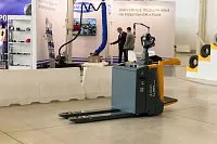 Тележка электрическая самоходная JHLIFT CBD 20X-S, 2000 кг, 1150 x 540 мм, с местом оператора, интегрированная Li-Ion  батарея