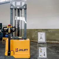 Штабелер электрический самоходный JHLIFT JHL15, 3000 мм, AGM