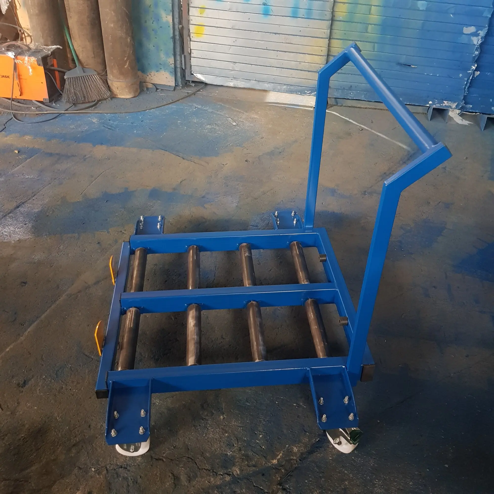 Стол для замены батарей двухсекционный перекатной ТМ-СП2/750x300