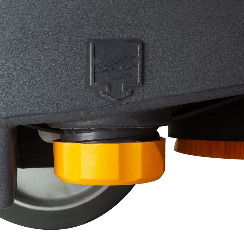 Поломоечная машина с местом оператора Chancee K68 с литиевым АКБ (105 а/ч)