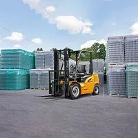 Четырехопорный электрический погрузчик JHLIFT CPD 15-38 ХE, 2500-7000 мм, с интегрированной Li-Ion батареей