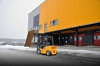 Четырехопорный электрический погрузчик JHLIFT CPD 15-38 ХE, 2500-7000 мм, с интегрированной Li-Ion батареей