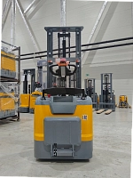 Штабелер электрический самоходный JHLIFT CDD 15 WHL с платформой оператора, 2500 мм, Li-Ion батарея