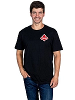 Черная футболка